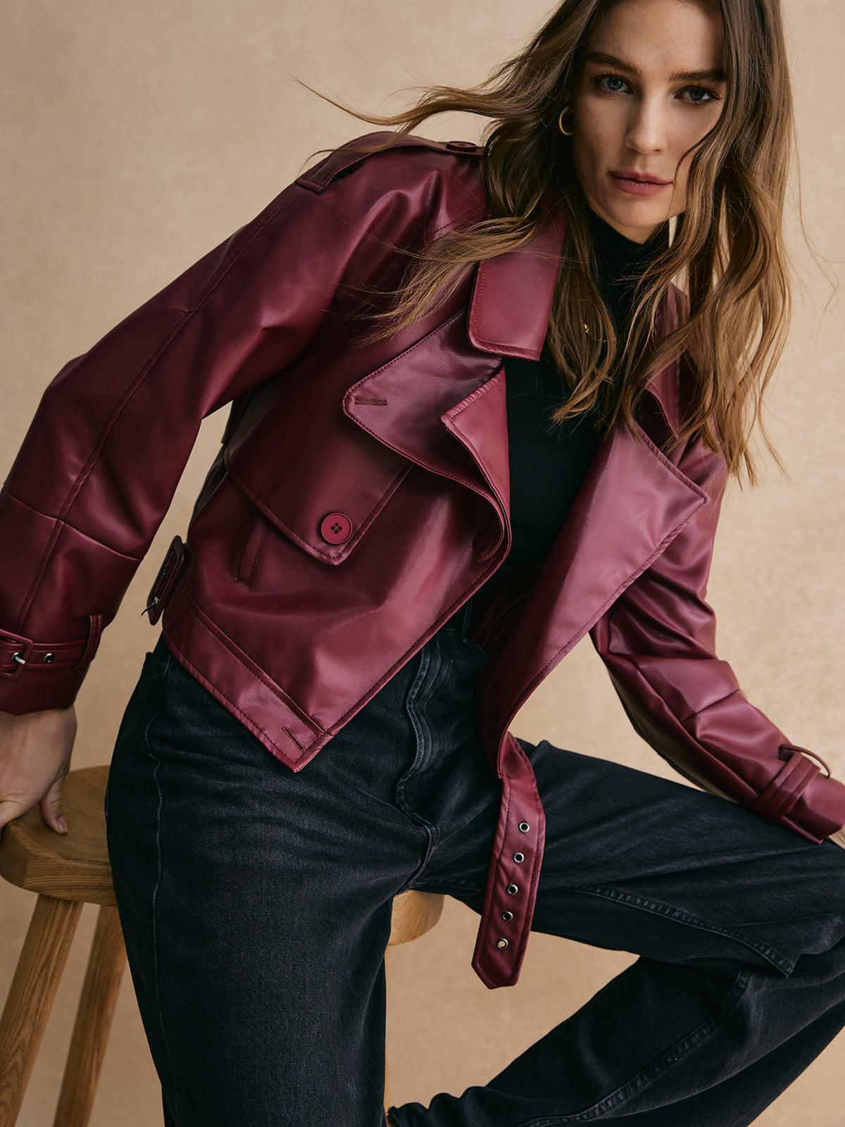 Chaqueta de piel sintética con cinturón y hebilla