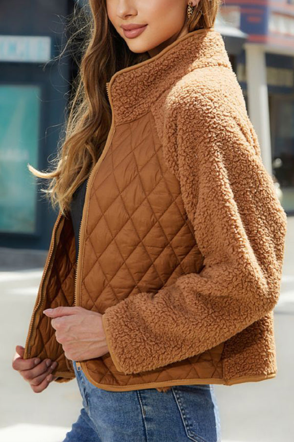 Chaqueta acolchada con cremallera y cuello alto