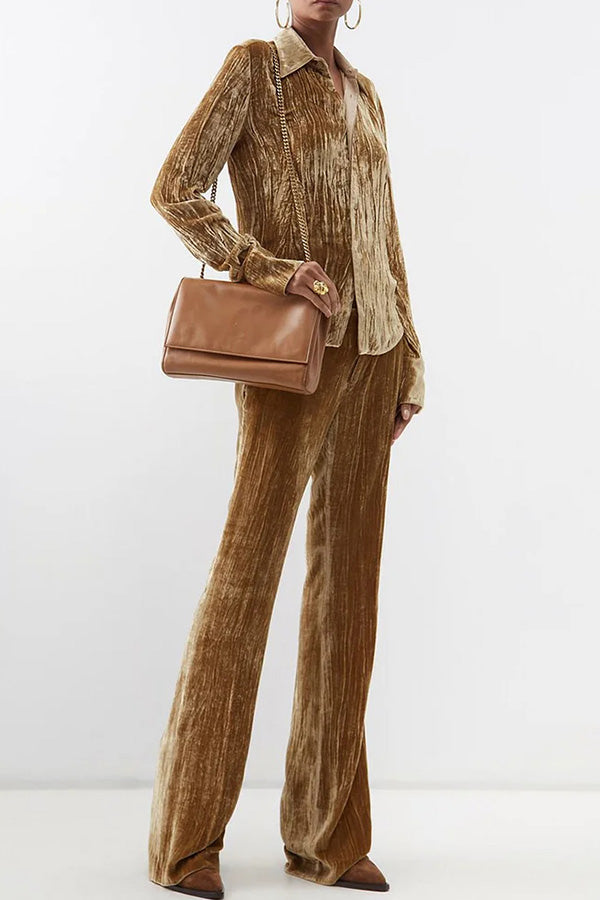 Pantalón acampanado elegante de talle alto con botones