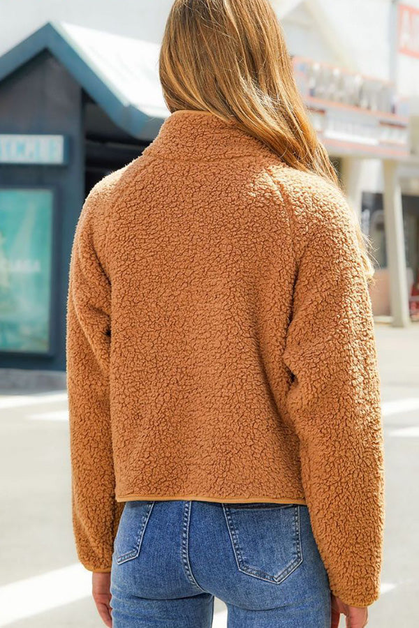 Chaqueta acolchada con cremallera y cuello alto