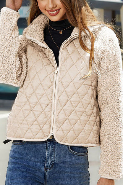 Chaqueta acolchada con cremallera y cuello alto