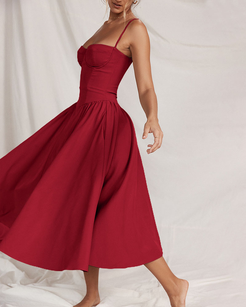 Vestido largo estilo corsé con tirantes finos