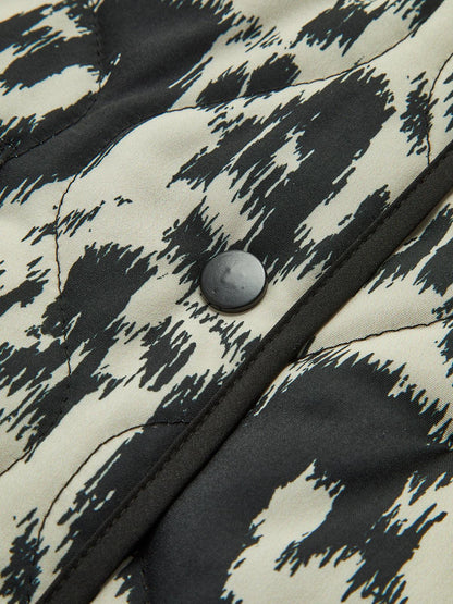 Abrigo casual estampado con bolsillos