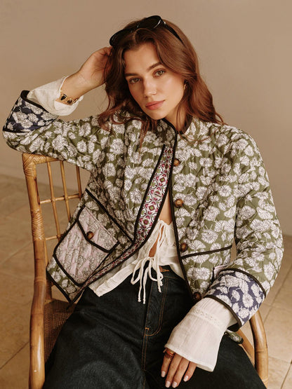 Abrigo bohemio con bolsillos de solapa