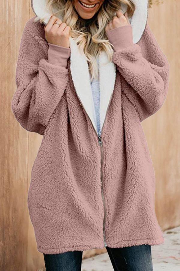 Abrigo suave con capucha
