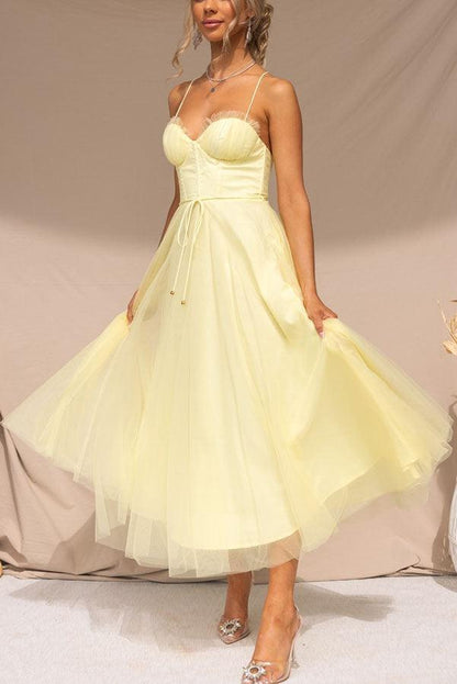 Vestido princesa contemporánea de tul con tirantes