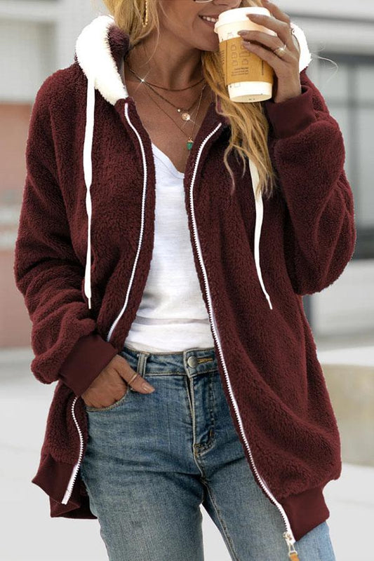 Chaqueta de felpa con cremallera y capucha