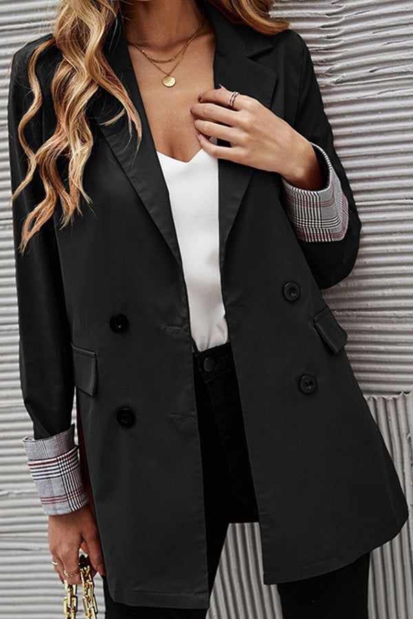 Blazer entallado con solapa y botones