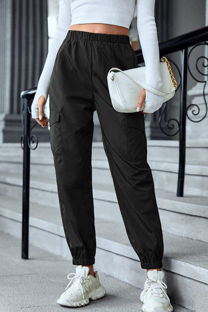 Pantalones cargo esenciales con bolsillos