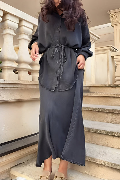 Conjunto de camisa con lazo y falda con cordón